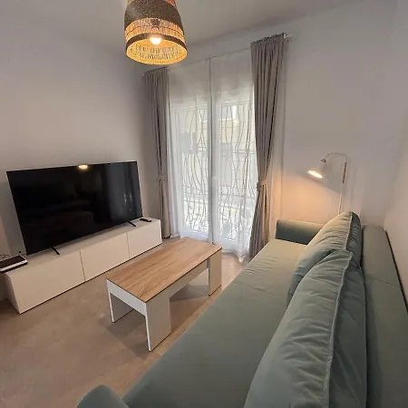 Apartment Nuevo! En El Centro! 1m Metro, Zambrano Y Con Parking Malaga