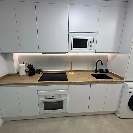 Nuevo! En El Centro! 1m Metro, Zambrano Y Con Parking Apartment Malaga