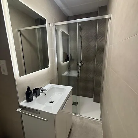 Nuevo! En El Centro! 1m Metro, Zambrano Y Con Parking Apartment Malaga