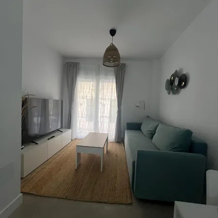 Apartment Nuevo! En El Centro! 1m Metro, Zambrano Y Con Parking Malaga