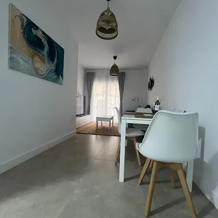 Apartment Nuevo! En El Centro! 1m Metro, Zambrano Y Con Parking Malaga